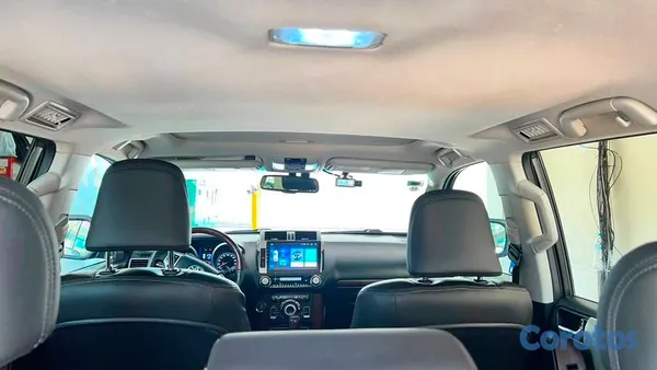 2015 Toyota Land Cruiser Prado — foto 7 / 13