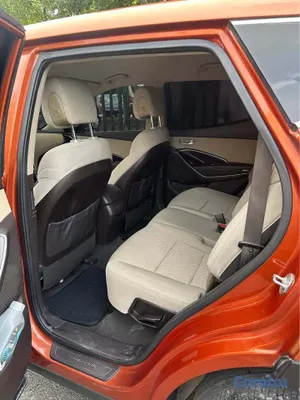 2017 Hyundai Santa Fe — foto 7 / 10