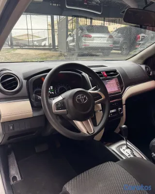 2024 Toyota Rush — foto 6 / 9