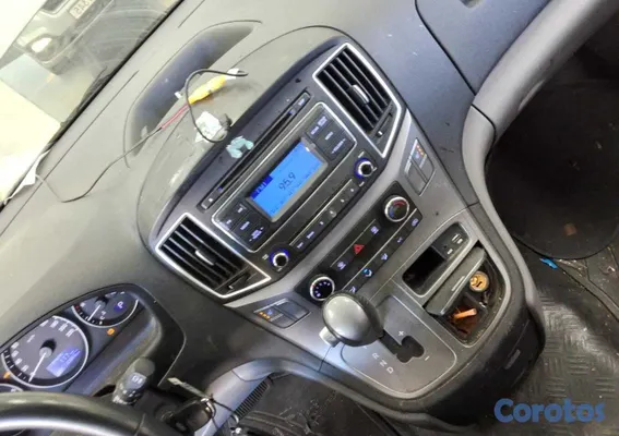 2021 Hyundai Starex — foto 9 / 11