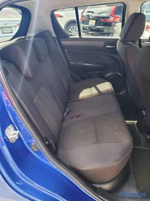 2014 Suzuki Swift — foto 8 / 9