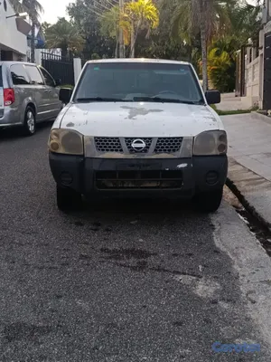 2007 Nissan Frontier — foto 2 / 6