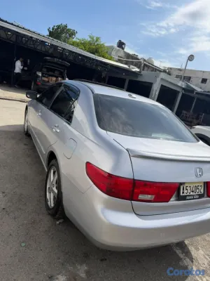 2004 Honda Accord — foto 6 / 11