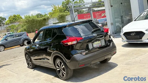 2020 Nissan Kicks — foto 3 / 10
