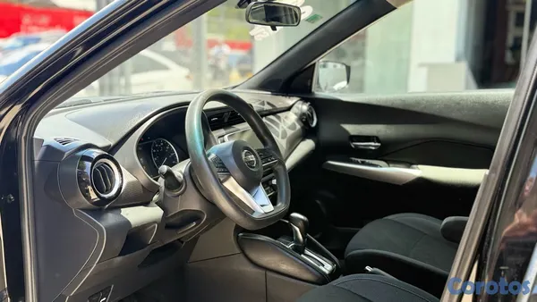2020 Nissan Kicks — foto 5 / 10