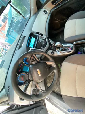 2014 Chevrolet Cruze — foto 6 / 12