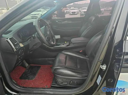 2018 Hyundai Grandeur — foto 4 / 6