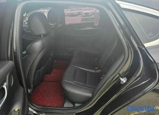 2018 Hyundai Grandeur — foto 6 / 6