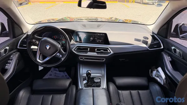 2023 BMW X5 — foto 8 / 12
