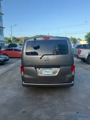 2015 Nissan NV — foto 3 / 7