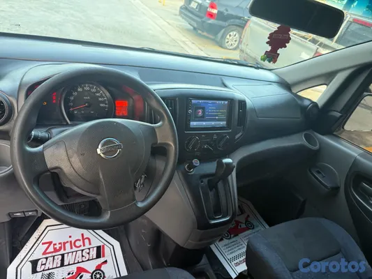 2015 Nissan NV — foto 6 / 7