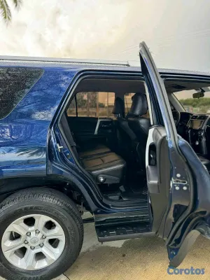 2024 Toyota 4 Runner — foto 4 / 7