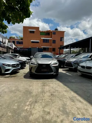 2024 Lexus NX — foto 2 / 10