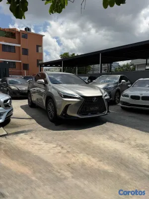 2024 Lexus NX — foto 3 / 10