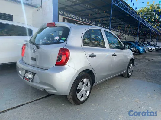 2019 Nissan March — foto 3 / 10