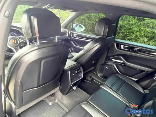2019 Porsche Cayenne — foto 10 / 10