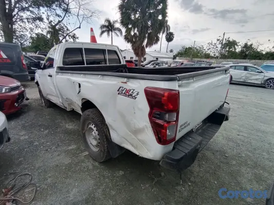 2026 Isuzu Dmax — foto 4 / 6