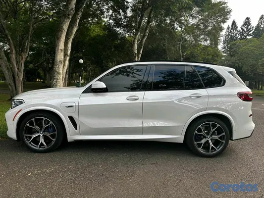 2022 BMW Serie X — foto 3 / 6