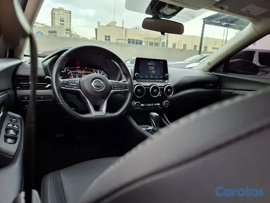 2020 Nissan Sentra — foto 10 / 10