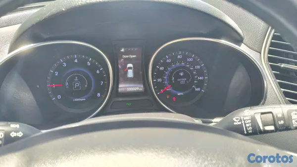 2015 Hyundai Santa Fe — foto 9 / 11