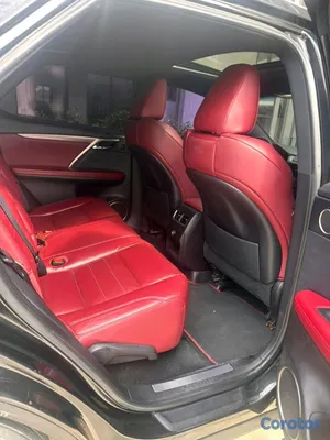 2019 Lexus Rx — foto 2 / 13