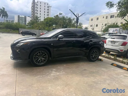 2019 Lexus Rx — foto 4 / 13
