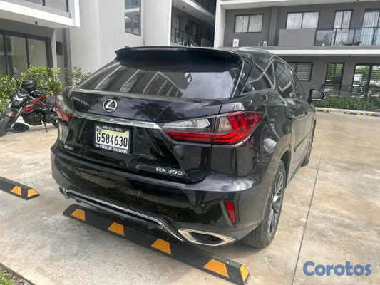 2019 Lexus Rx — foto 5 / 13