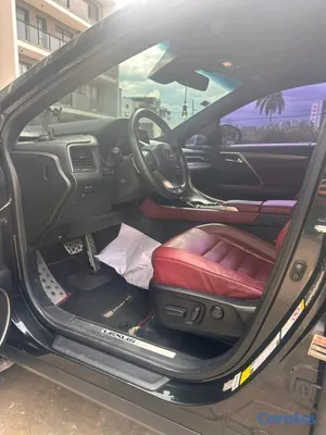 2019 Lexus Rx — foto 8 / 13