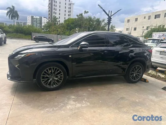2019 Lexus Rx — foto 9 / 13
