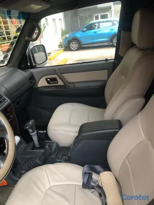 1998 Mitsubishi Montero — foto 4 / 13