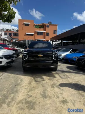 2025 Chevrolet Tahoe — foto 2 / 10