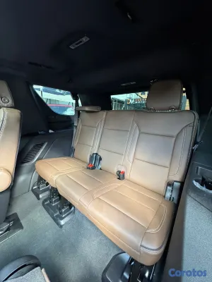 2025 Chevrolet Tahoe — foto 6 / 10
