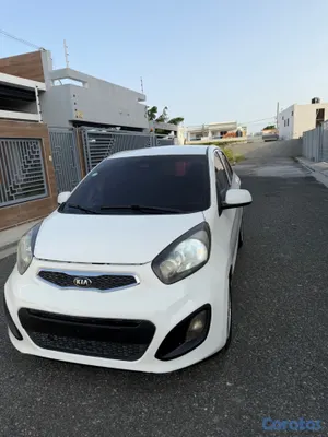 2014 Kia Picanto — foto 8 / 9