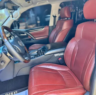 2017 Lexus Lx — foto 6 / 9