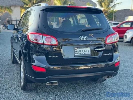 2011 Hyundai Santa Fe — foto 2 / 6