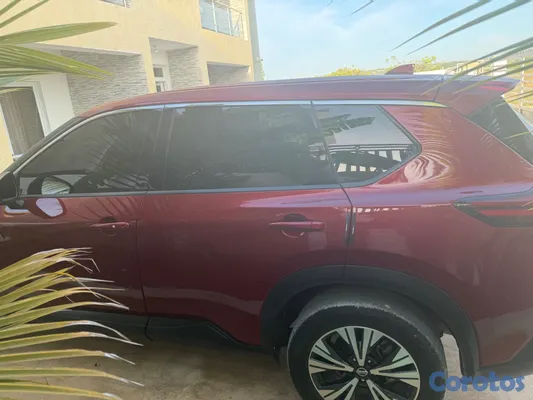 2021 Nissan Rogue — foto 4 / 9