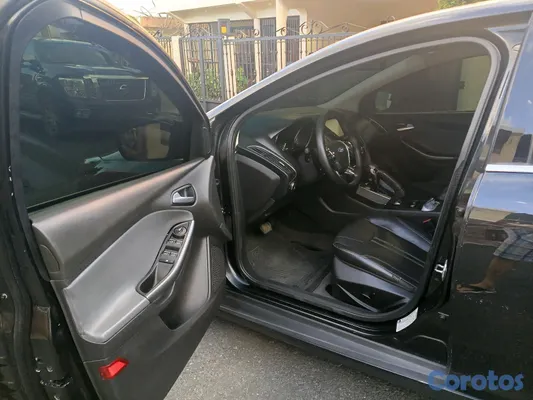 2012 Ford Focus — foto 7 / 11
