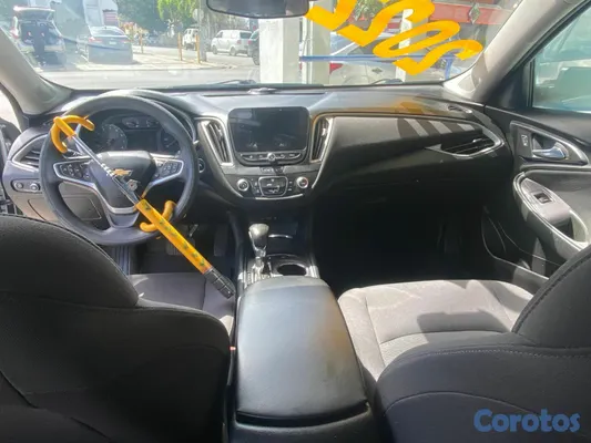 2022 Chevrolet Malibu — foto 6 / 9
