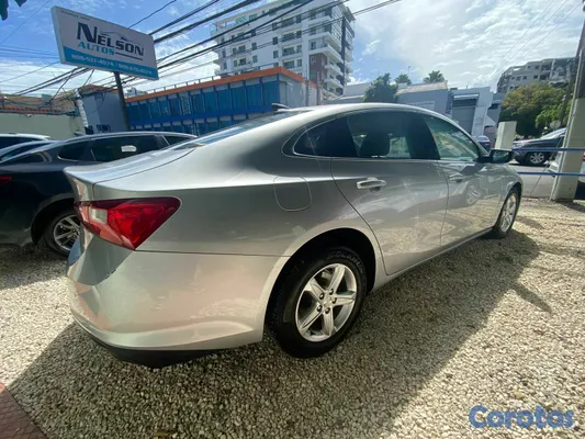 2022 Chevrolet Malibu — foto 7 / 9