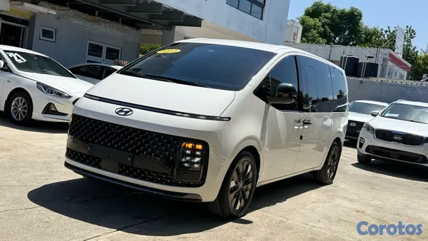 2022 Hyundai Staria — foto 2 / 10