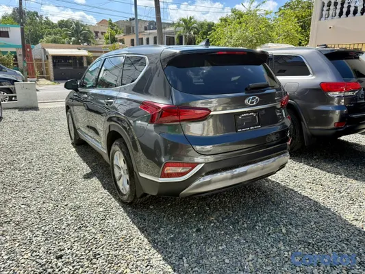 2020 Hyundai Santa Fe — foto 6 / 10