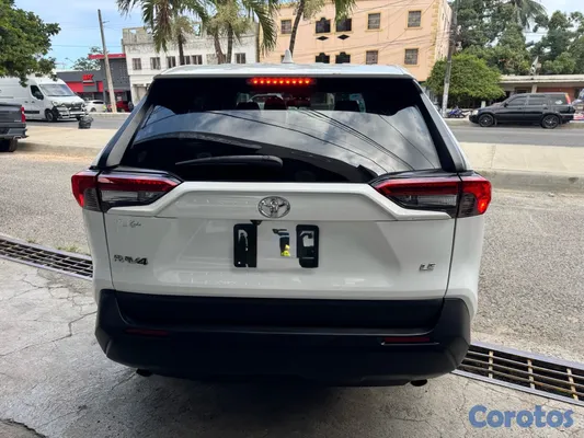 2023 Toyota Rav-4 — foto 7 / 9