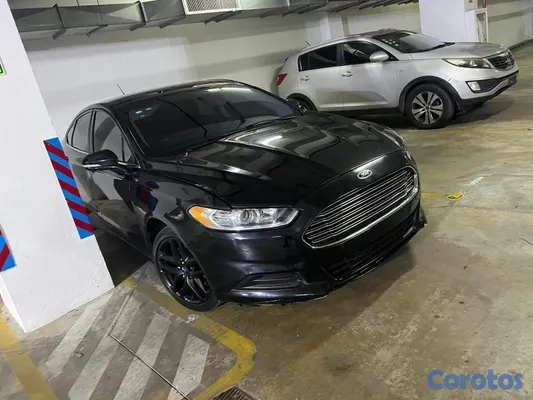 2014 Ford Fusion — foto 6 / 10