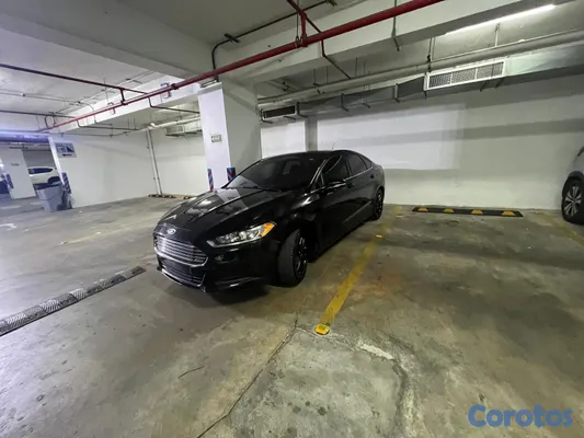 2014 Ford Fusion — foto 7 / 10
