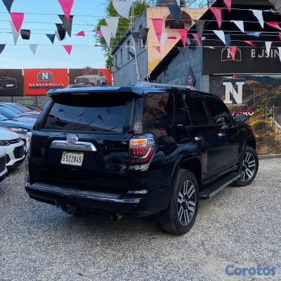 2019 Toyota 4 Runner — foto 2 / 10