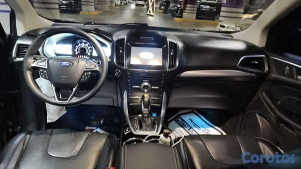 2018 Ford Edge — foto 3 / 10