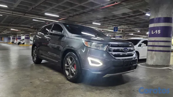 2018 Ford Edge — foto 5 / 10