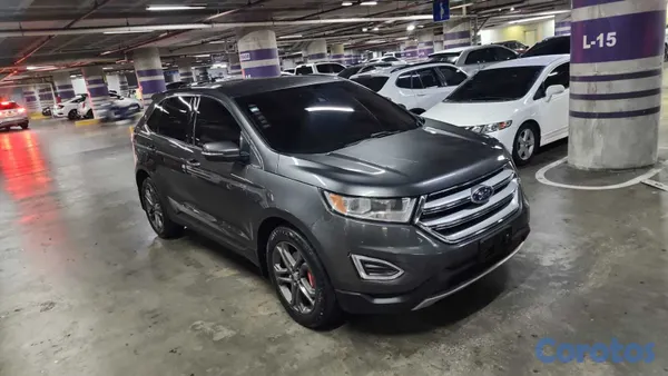 2018 Ford Edge — foto 9 / 10
