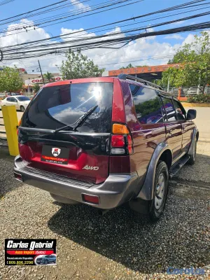 2003 Mitsubishi Montero — foto 2 / 3