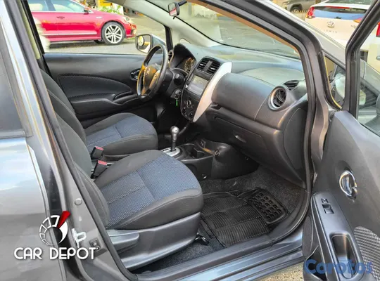 2019 Nissan Versa — foto 4 / 11